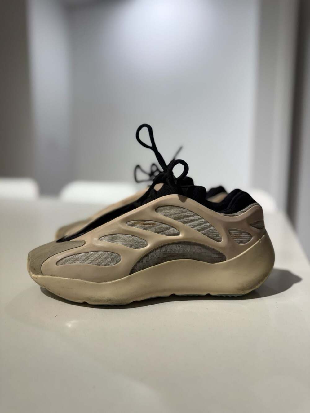 Adidas Yeezy 700 V3 Azael Size 7